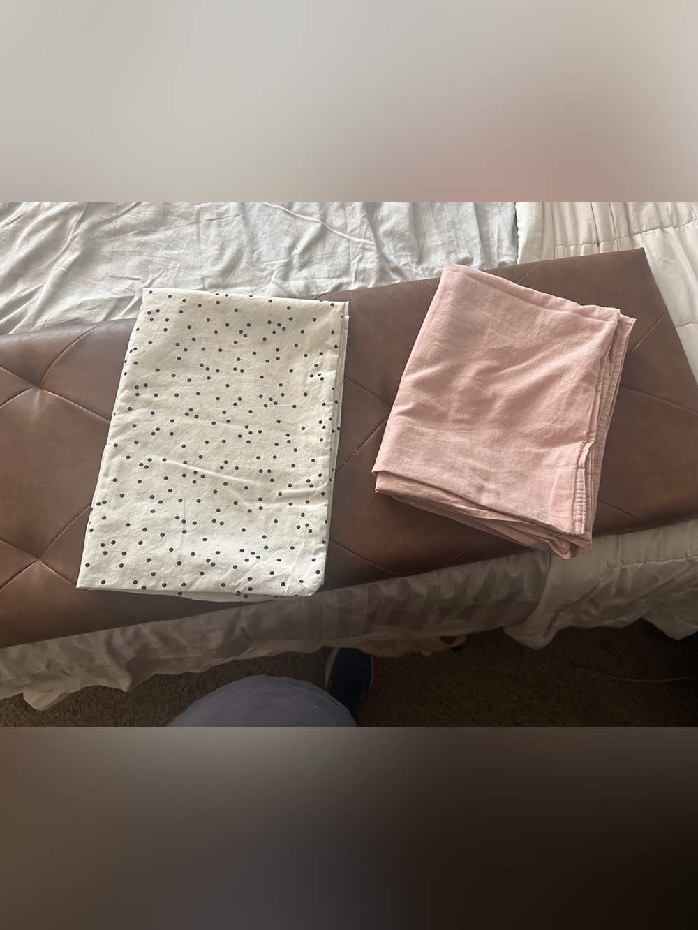 Bundle lot of 4 pillowcases, standard size 
2 are Kate spade black and white pol